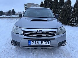 Subaru Forester 2011 y Off-road / Crossover