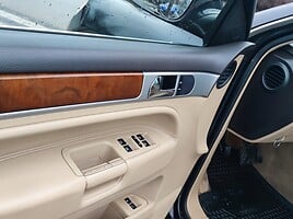 Volkswagen Touareg 2008 г Внедорожник / Кроссовер