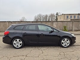 Opel Astra 2011 m Universalas