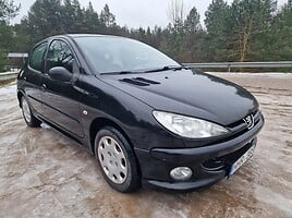 Peugeot 206 2008 y Hatchback