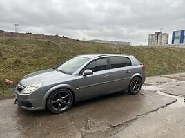 Opel Signum 2005 m dalys