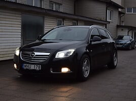 Opel Insignia Universalas 2011