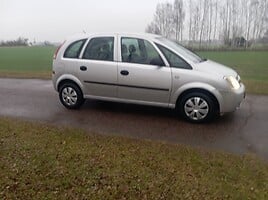 Opel Meriva 2005 г Хэтчбек