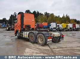 Volvo FH16 2004 y Semi-trailer truck