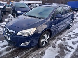 Opel Astra 2011 г Универсал