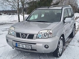 Nissan X-Trail 2004 y Off-road / Crossover