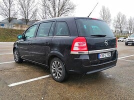 Opel Zafira 2011 г Минивэн