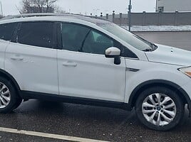 Ford Kuga 2011 г Внедорожник / Кроссовер