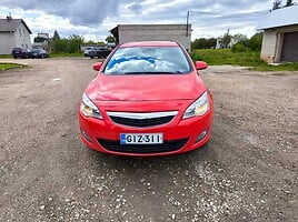 Opel Astra 2010 y Hatchback