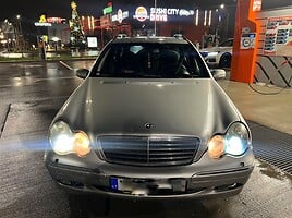 Mercedes-Benz C 220 2003 y Wagon