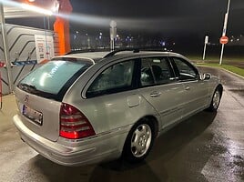 Mercedes-Benz C 220 2003 y Wagon