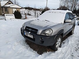 Hyundai Tucson 2005 y Off-road / Crossover