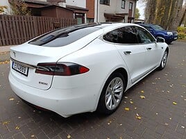 Tesla Model S 2016 m Hečbekas