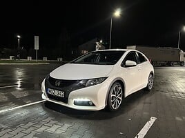 Honda Civic 2012 г Хэтчбек