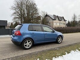 Volkswagen Golf 2004 y Sedan