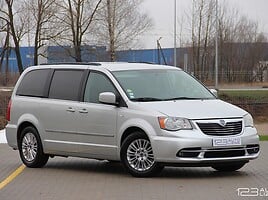 Lancia Voyager 2012 г Минивэн