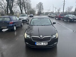 Skoda Superb 2015 y Sedan