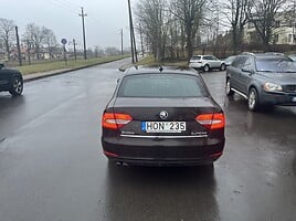 Skoda Superb 2015 y Sedan