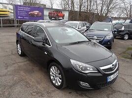 Opel Astra Universalas 2012