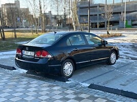 Honda Civic 2008 г Седан