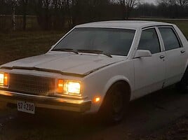 Buick Skylark 1985 y Sedan