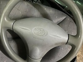 Toyota Yaris I 1999 г запчясти