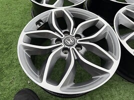 Honda Siunciam, 7.5J ET55 light alloy R18 rims