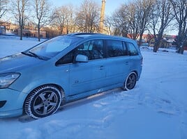 Opel Zafira 2009 г Универсал