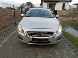 Volvo S60 2012 г Седан