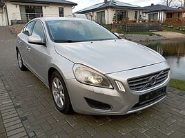 Volvo S60 2012 г Седан