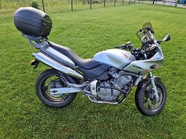 Honda Hornet 2001 m Klasikinis / Streetbike motociklas