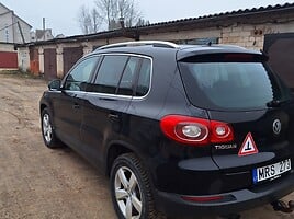 Volkswagen Tiguan 2009 y Off-road / Crossover