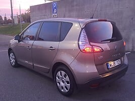 Renault Scenic 2012 y Off-road / Crossover