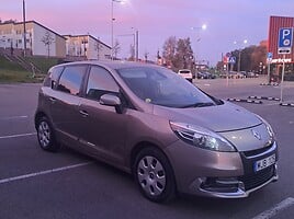 Renault Scenic 2012 y Off-road / Crossover