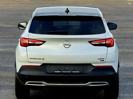 Opel Grandland X 2017 y Off-road / Crossover