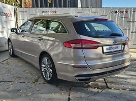 Ford Mondeo Hybrid 2020 y