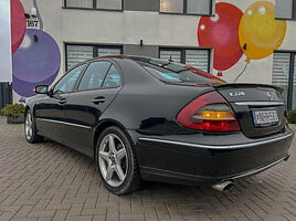 Mercedes-Benz E 220 2005 г Седан