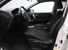 Nissan Qashqai 2009 г Внедорожник / Кроссовер