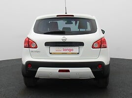 Nissan Qashqai 2009 г Внедорожник / Кроссовер