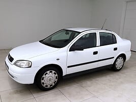 Opel Astra 2005 y Sedan