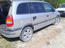 Opel Zafira 2002 m Vienatūris