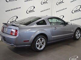 Ford Mustang GT V8 manual 2007 г