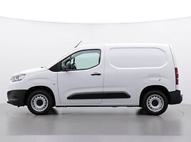 Toyota Proace City 2024 y Commercial auto (with box)