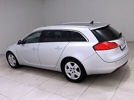 Opel Insignia 2011 г Универсал