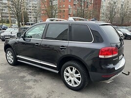 Volkswagen Touareg 2006 г Внедорожник / Кроссовер