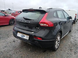 Volvo V40 2017 y parts