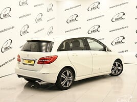 Mercedes-Benz B 180 2012 y Hatchback