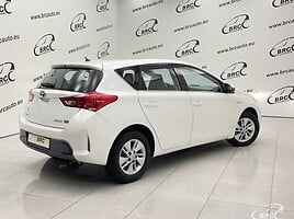 Toyota Auris 1.8 Hybrid Automatas 2013 m