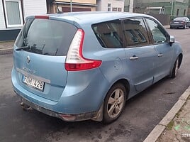 Renault Grand Scenic 2010 y Hatchback