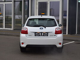 Toyota Auris 2011 г Хэтчбек